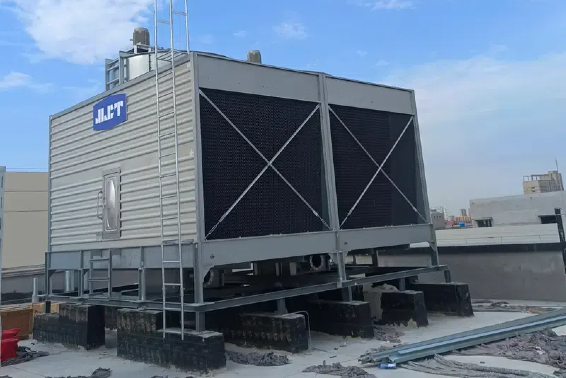 Эффективность охлаждающих башни поперечного потока в промышленных применениях