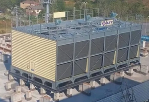 Оптимизация охлаждающих башни с поперечным потоком в горячем климате